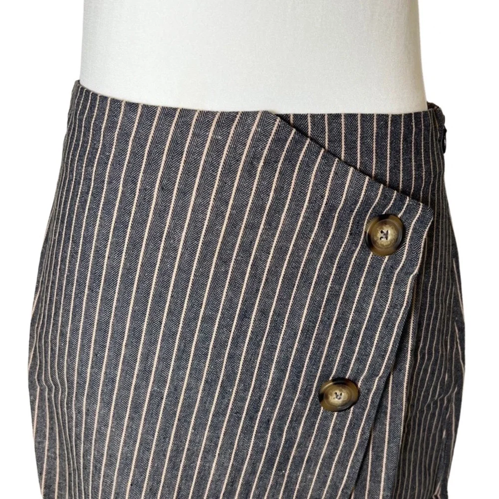 Chic Blue Denim Striped Asymmetric Pencil Skirt with Buttons - Picture 9 of 16